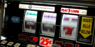 House edge is important factor whenplaying slots online