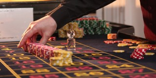 find out how you can get freebies and more from online casinos
